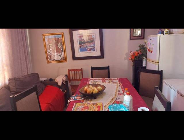 2 BEDROOM HOUSE FOR SALE IN LUFHERENG